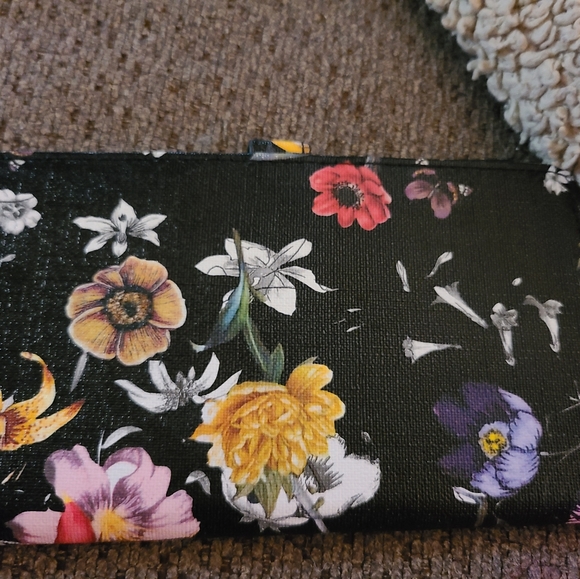 Wallet - Picture 2 of 3